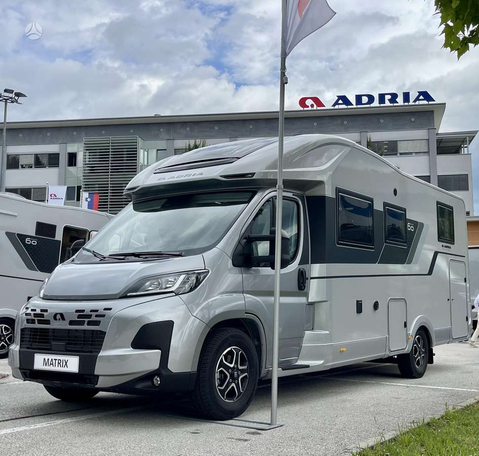 Adria Matrix 670SL 60y, campers