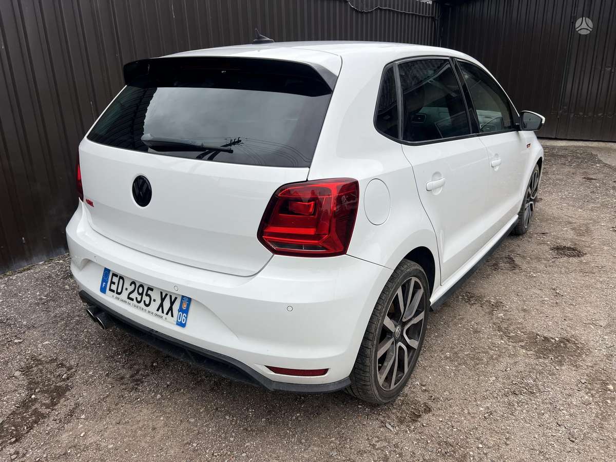 Volkswagen Polo - 6