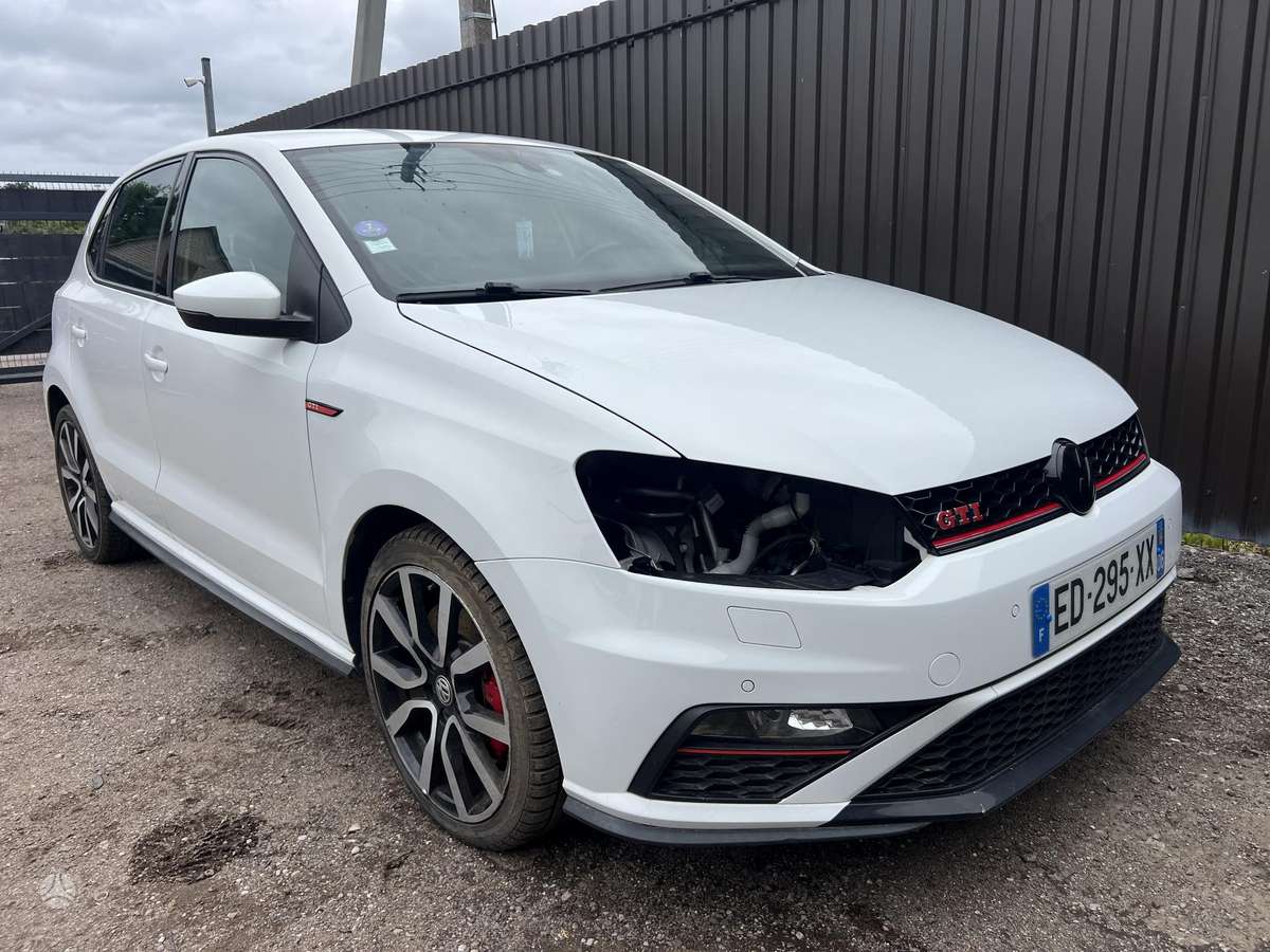 Volkswagen Polo - 3
