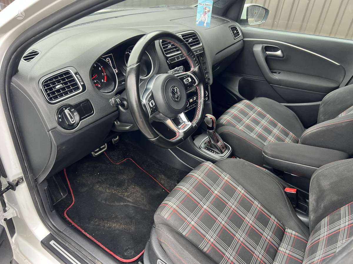Volkswagen Polo - 10