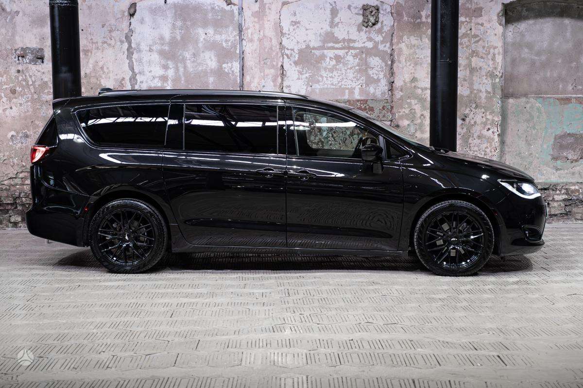 Chrysler Pacifica, 3.6 l., Минивэн