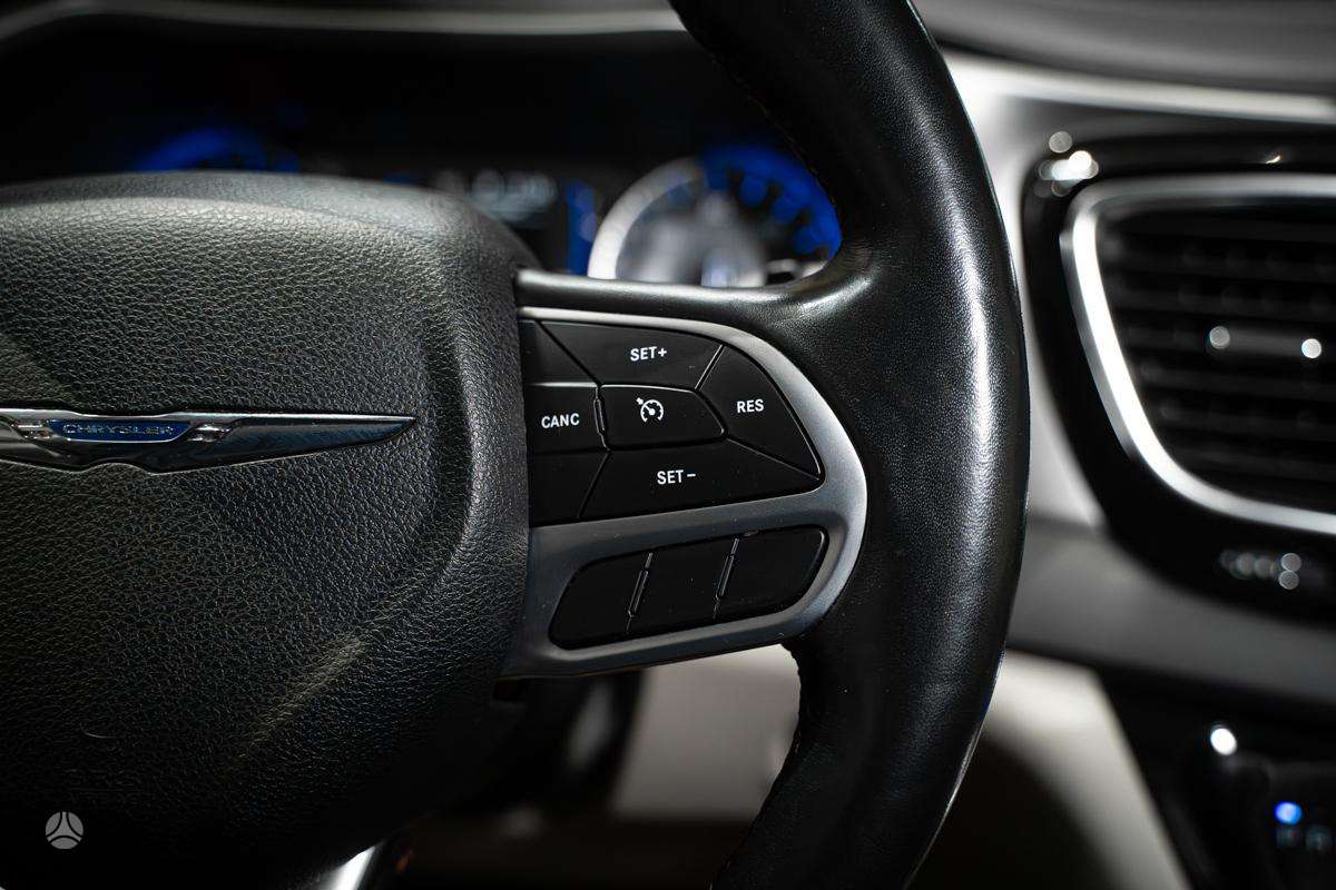 Chrysler Pacifica, 3.6 l., Минивэн
