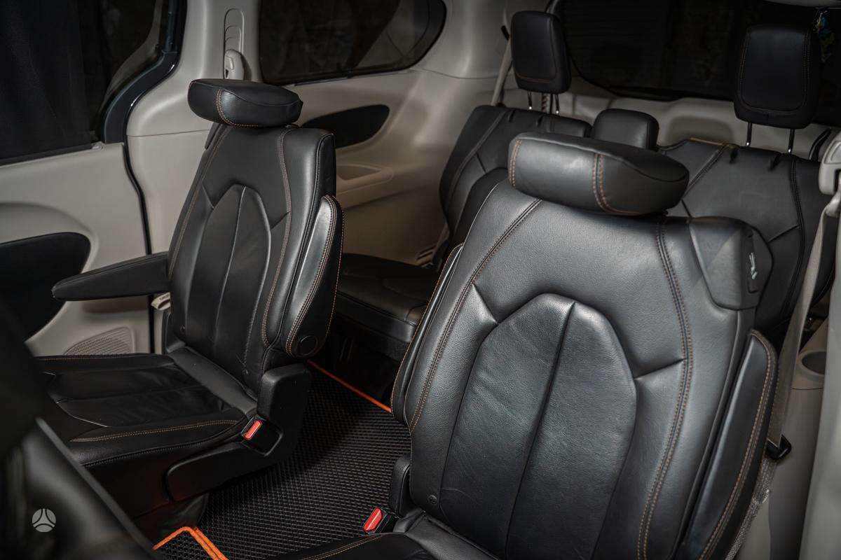 Chrysler Pacifica, 3.6 l., Минивэн