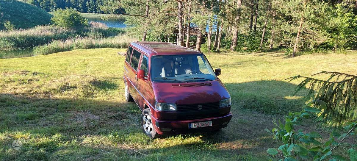 Volkswagen Multivan - 1
