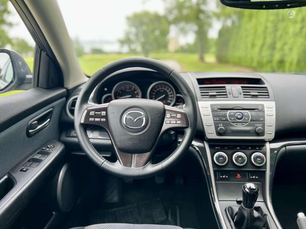 Mazda 6, 2.0 l., Седан