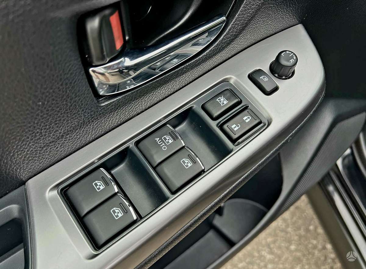 Subaru SVX, 2.0 l., hatchback