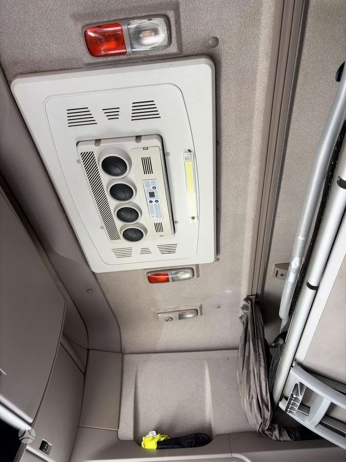 DAF XF106, 2 miegamosios vietos