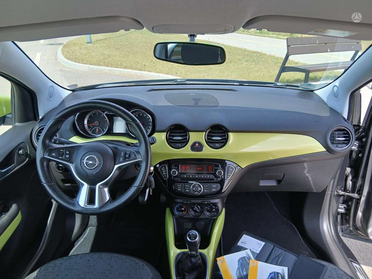 Opel Adam, 1.2 l., hatchback