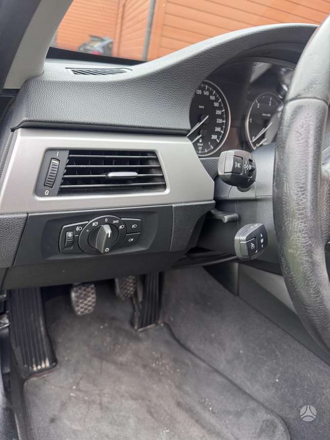 BMW 318, 2.0 l., wagon