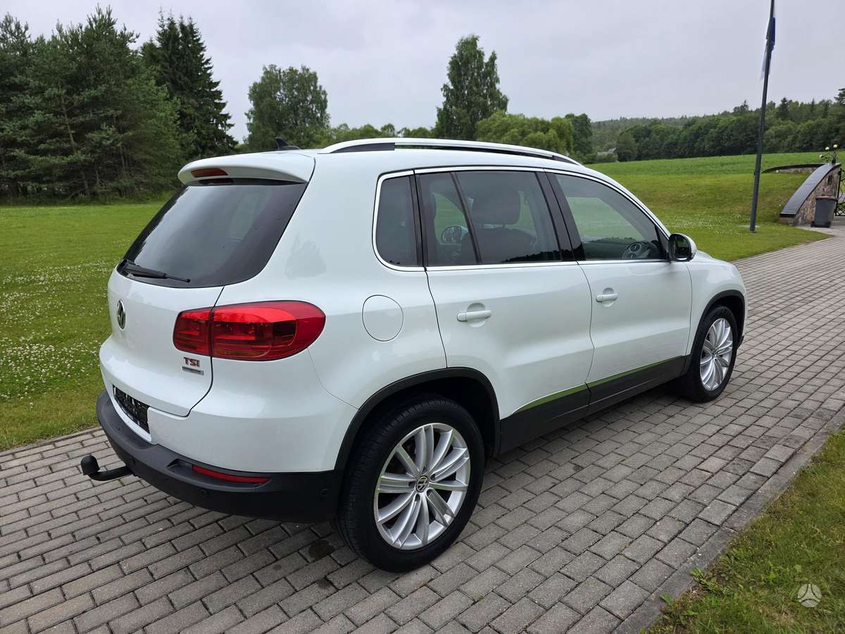 Volkswagen Tiguan - 9