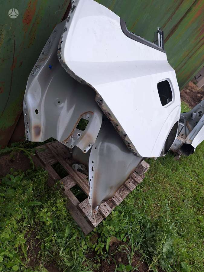 Volvo XC60 body parts