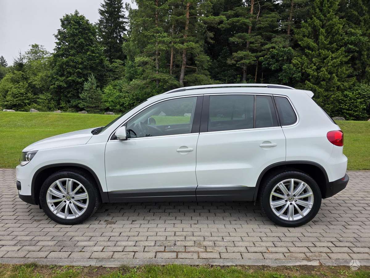 Volkswagen Tiguan - 11