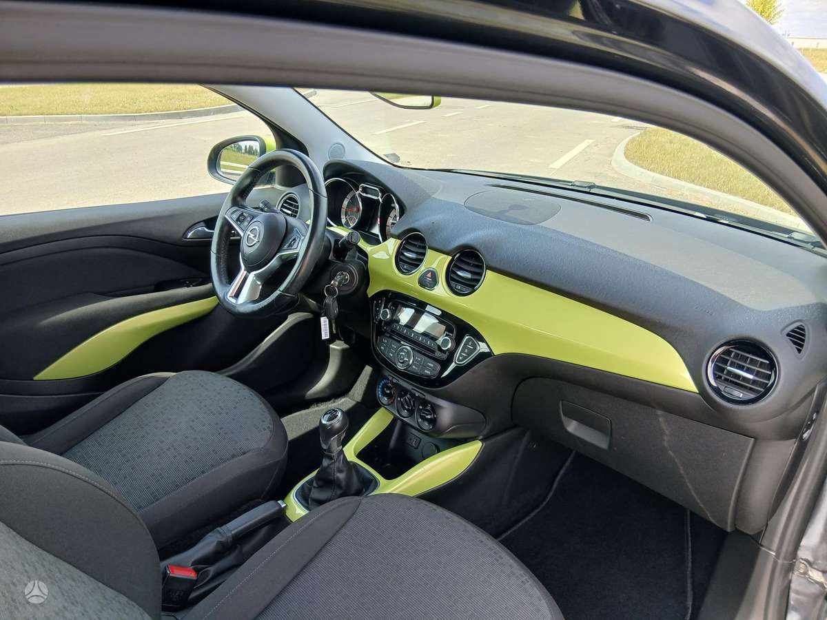 Opel Adam, 1.2 l., Хэтчбек
