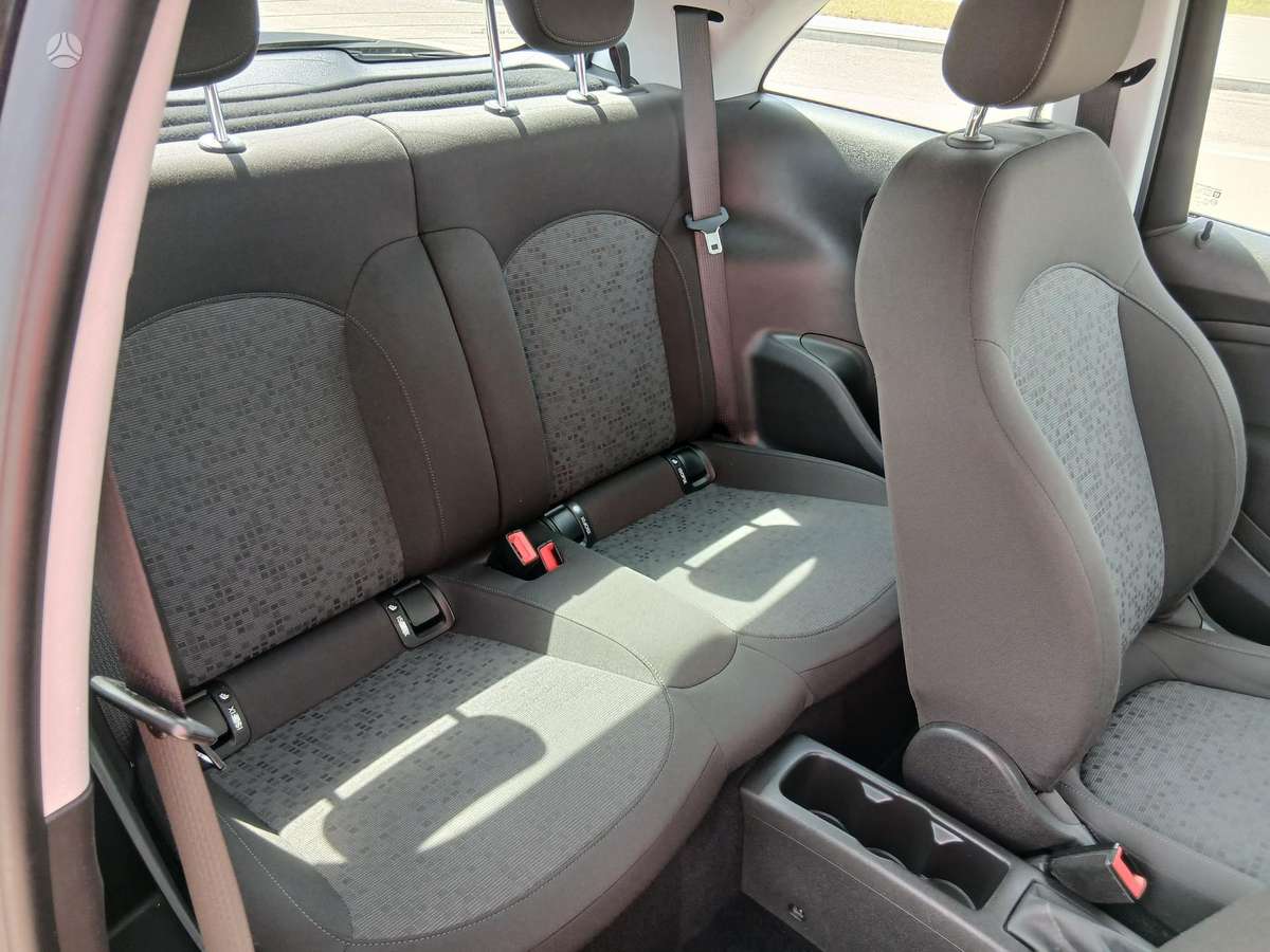 Opel Adam, 1.2 l., Хэтчбек
