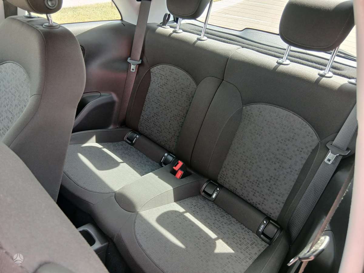 Opel Adam, 1.2 l., Хэтчбек