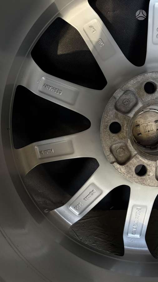 Audi, vieglmetāla, R18