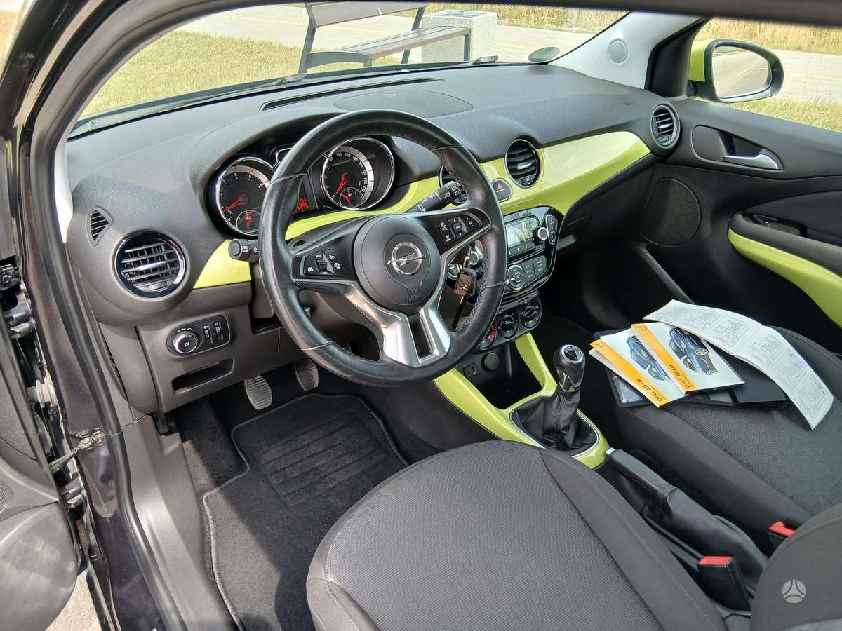 Opel Adam, 1.2 l., hatchback