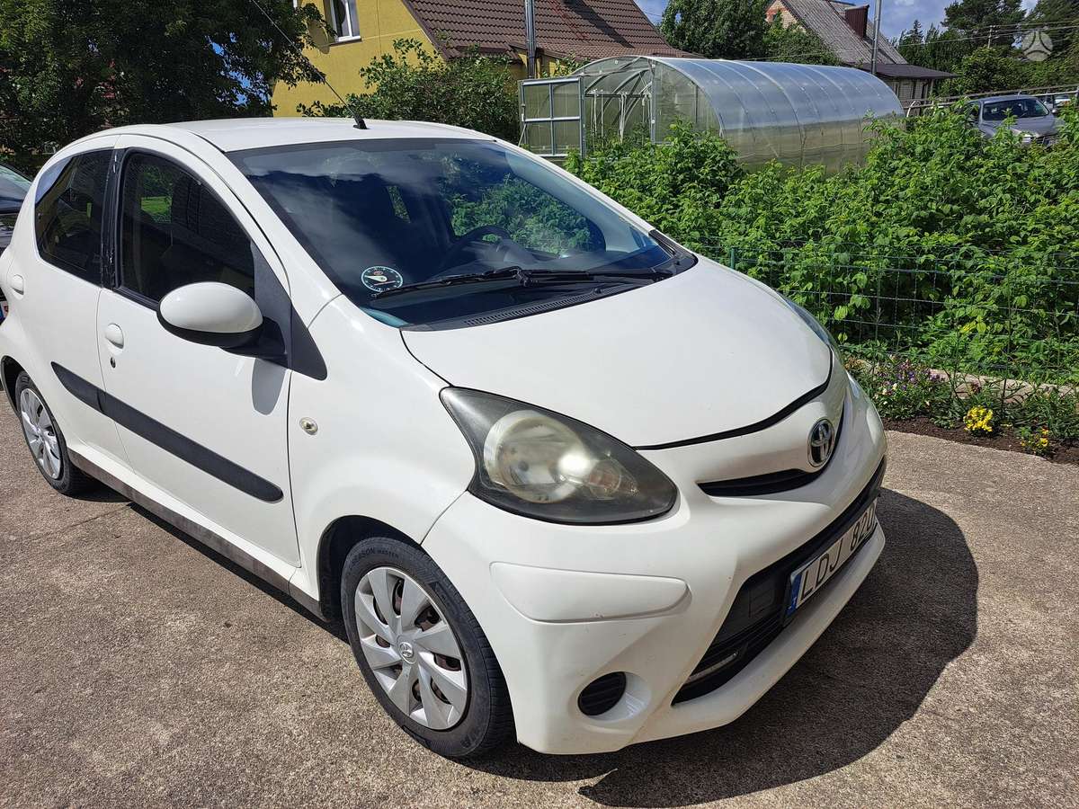 Toyota Aygo, 1.0 l., hatchback