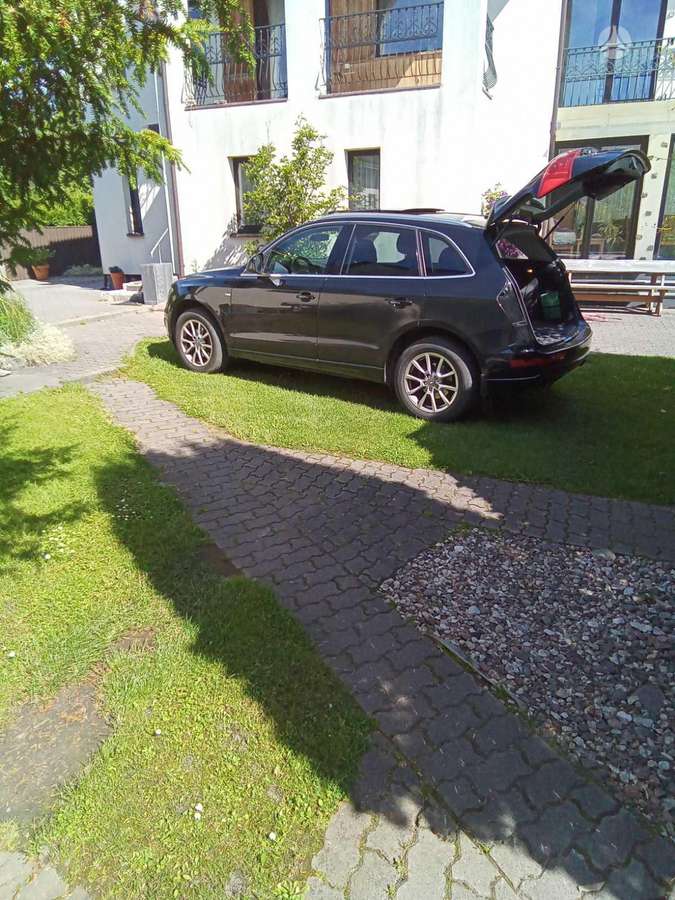 Audi Q5, 2.0 l., Внедорожник / Кроссовер