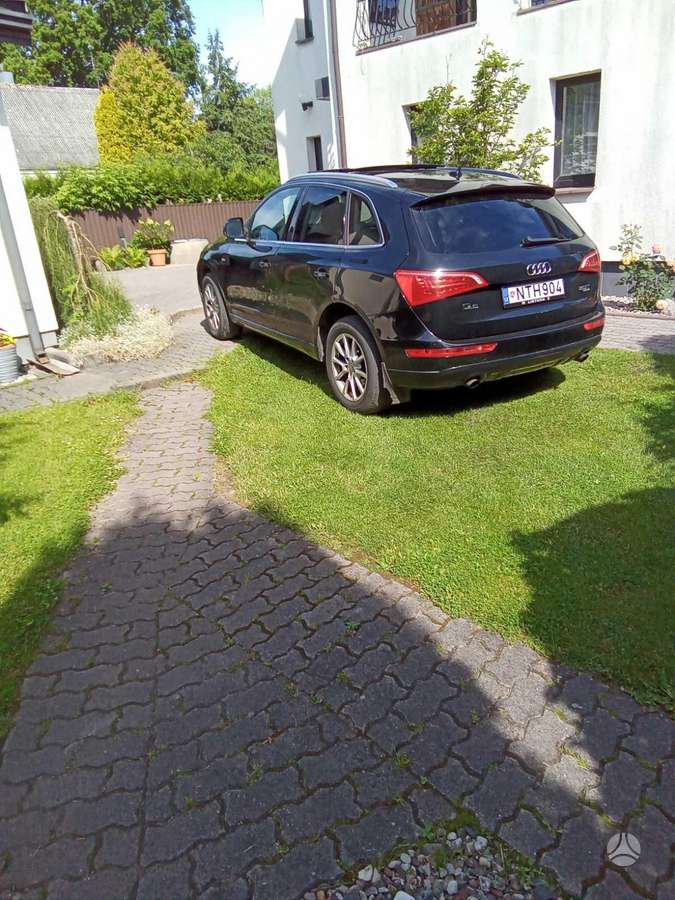 Audi Q5, 2.0 l., Внедорожник / Кроссовер