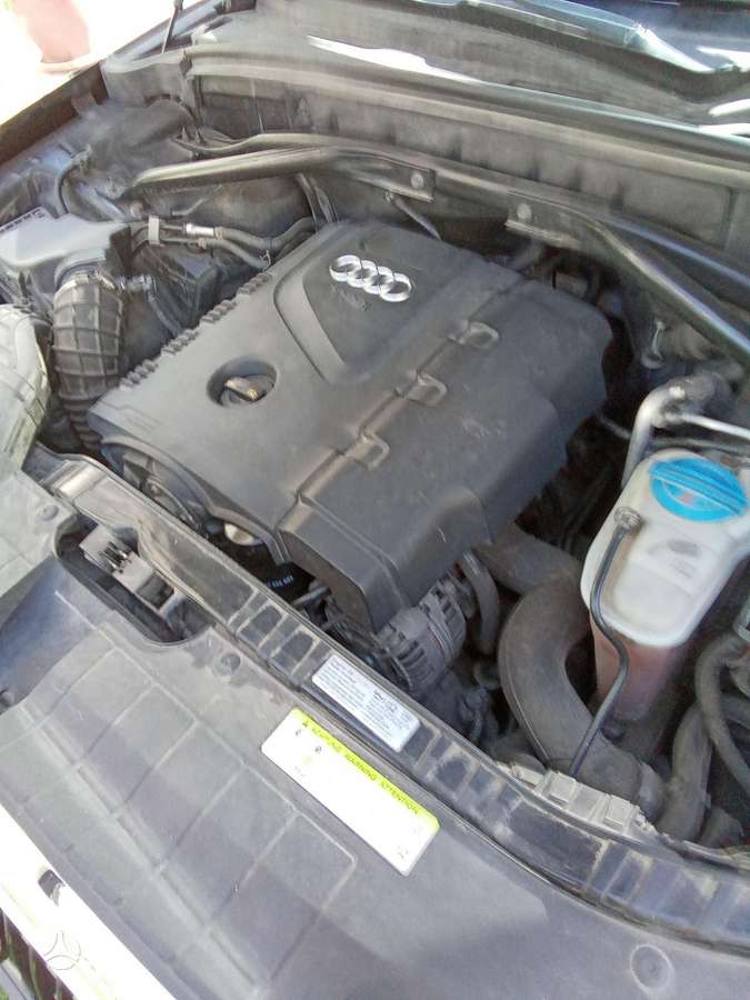 Audi Q5, 2.0 l., Внедорожник / Кроссовер