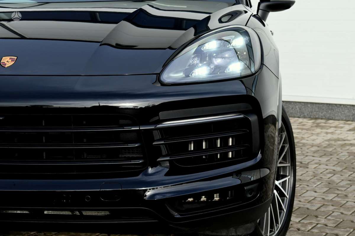 Porsche Cayenne - 6