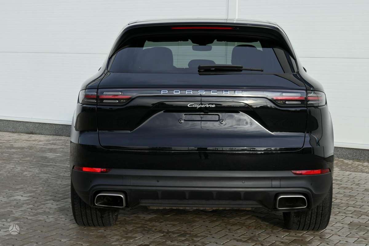 Porsche Cayenne - 9