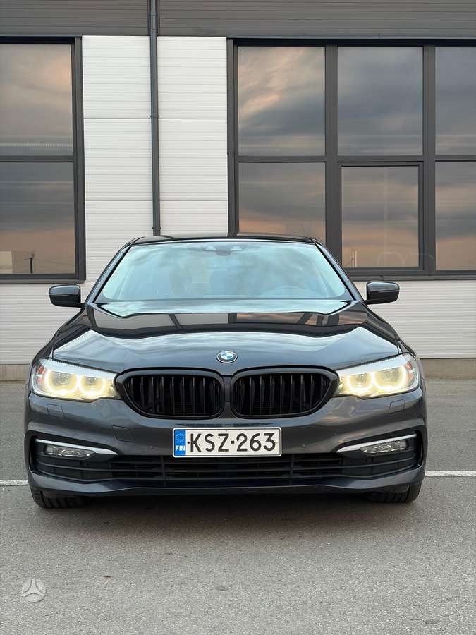 BMW 520, 2.0 l., Седан