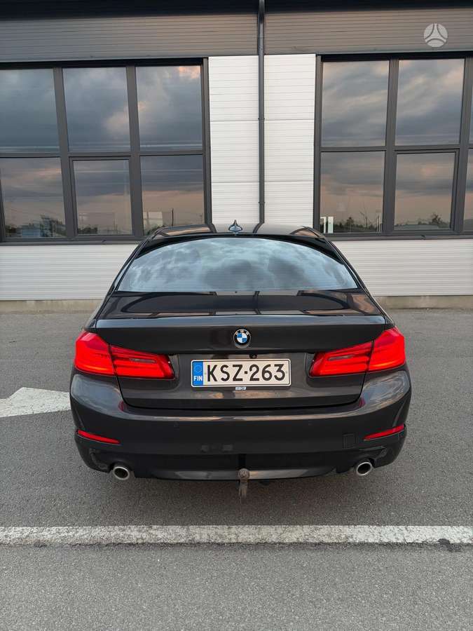 BMW 520, 2.0 l., Седан