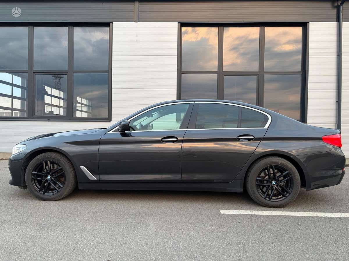 BMW 520, 2.0 l., Седан