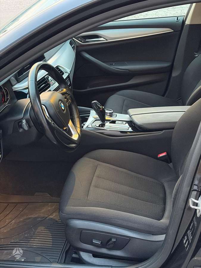 BMW 520, 2.0 l., Седан
