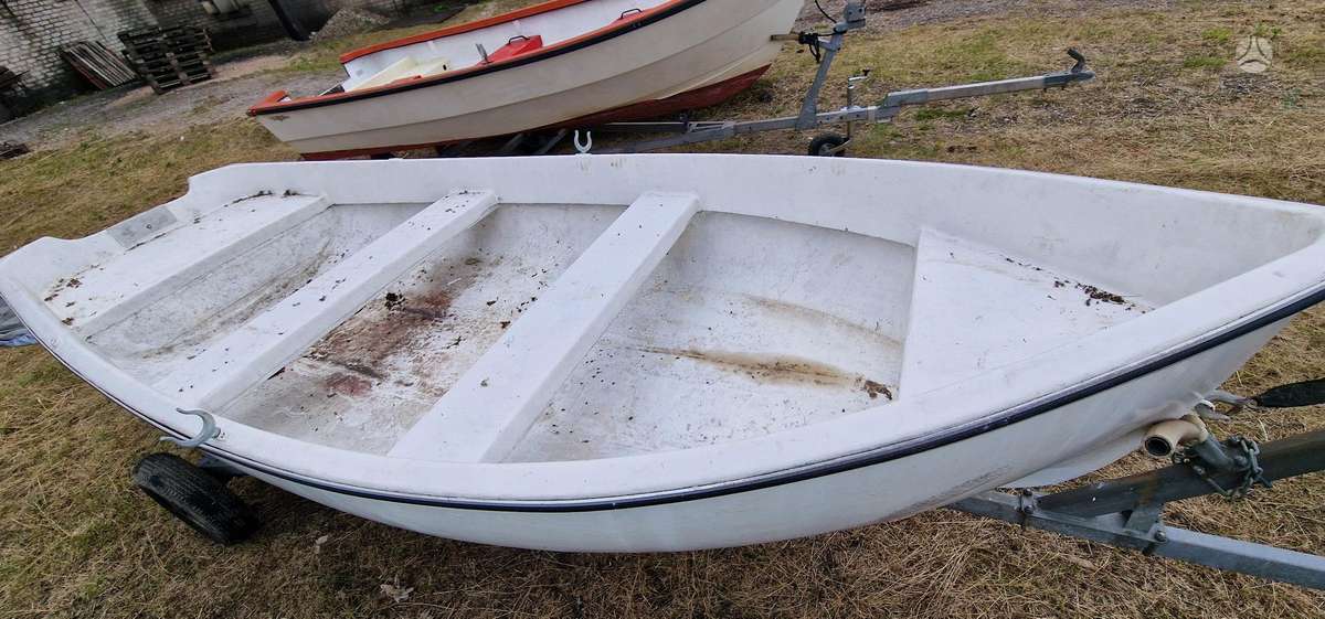 Norskshelv, plastic boats