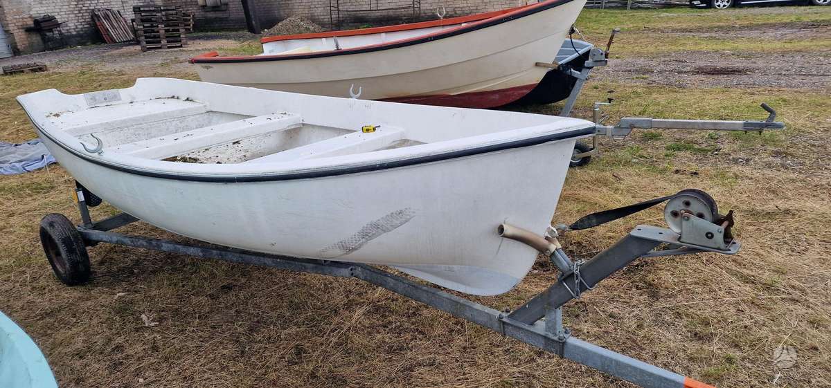 Norskshelv, plastic boats