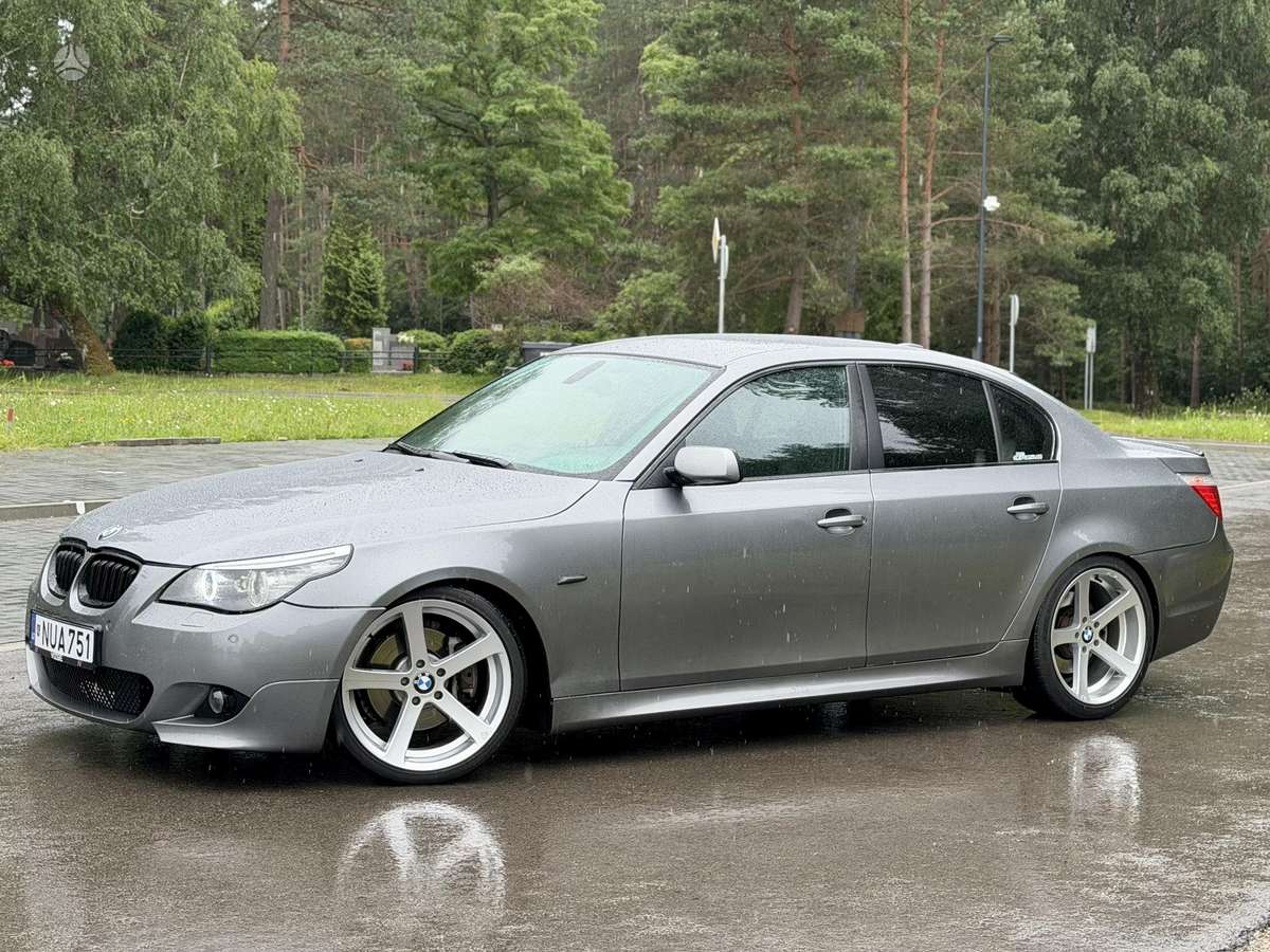 BMW 525, 3.0 l., Седан