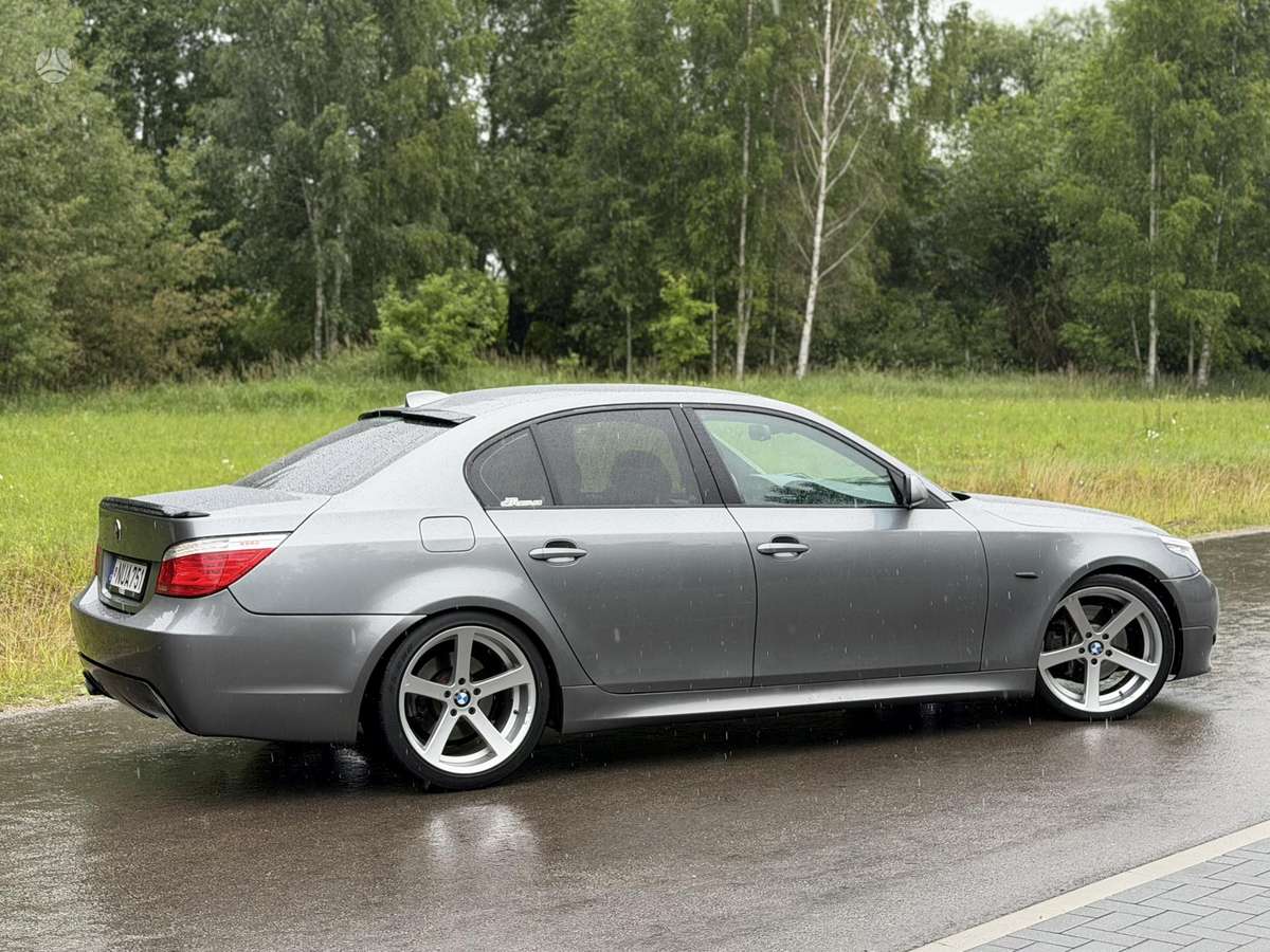 BMW 525, 3.0 l., Седан