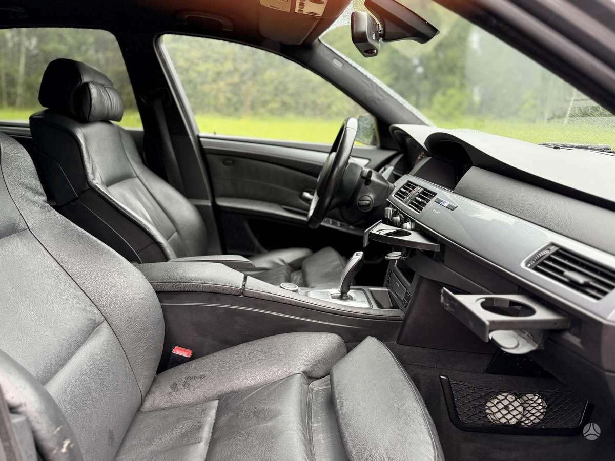 BMW 525, 3.0 l., Седан