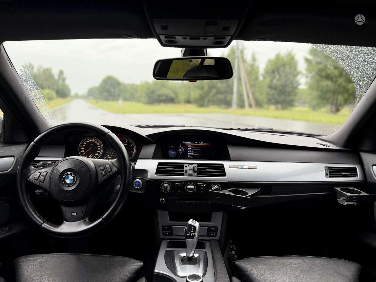 BMW 525, 3.0 l., Седан