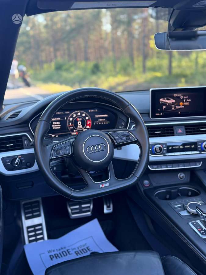 Audi S5, 3.0 l., convertible
