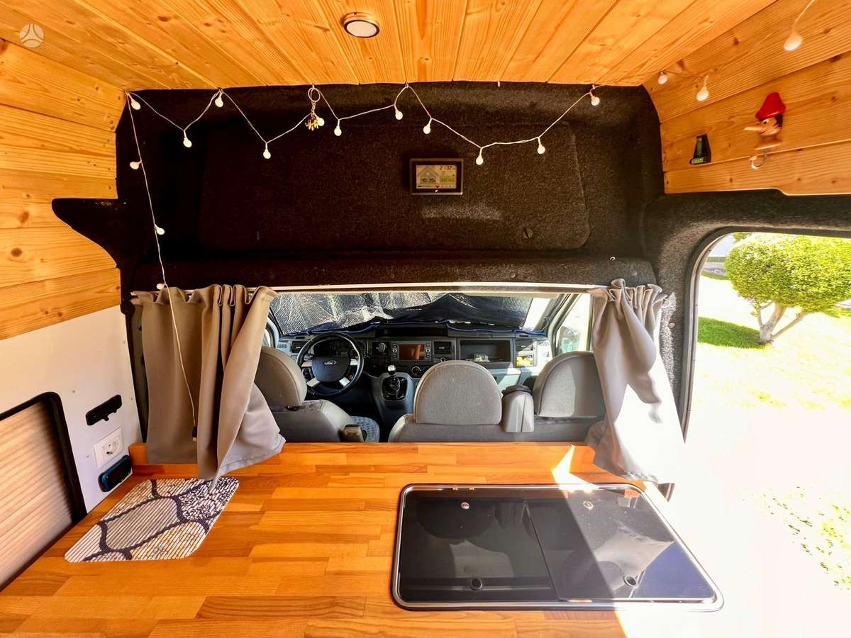 Ford Transit, туристическиe автомобили