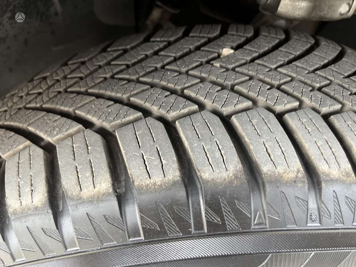 Audi Q5, 2.0 l., off-road / crossover