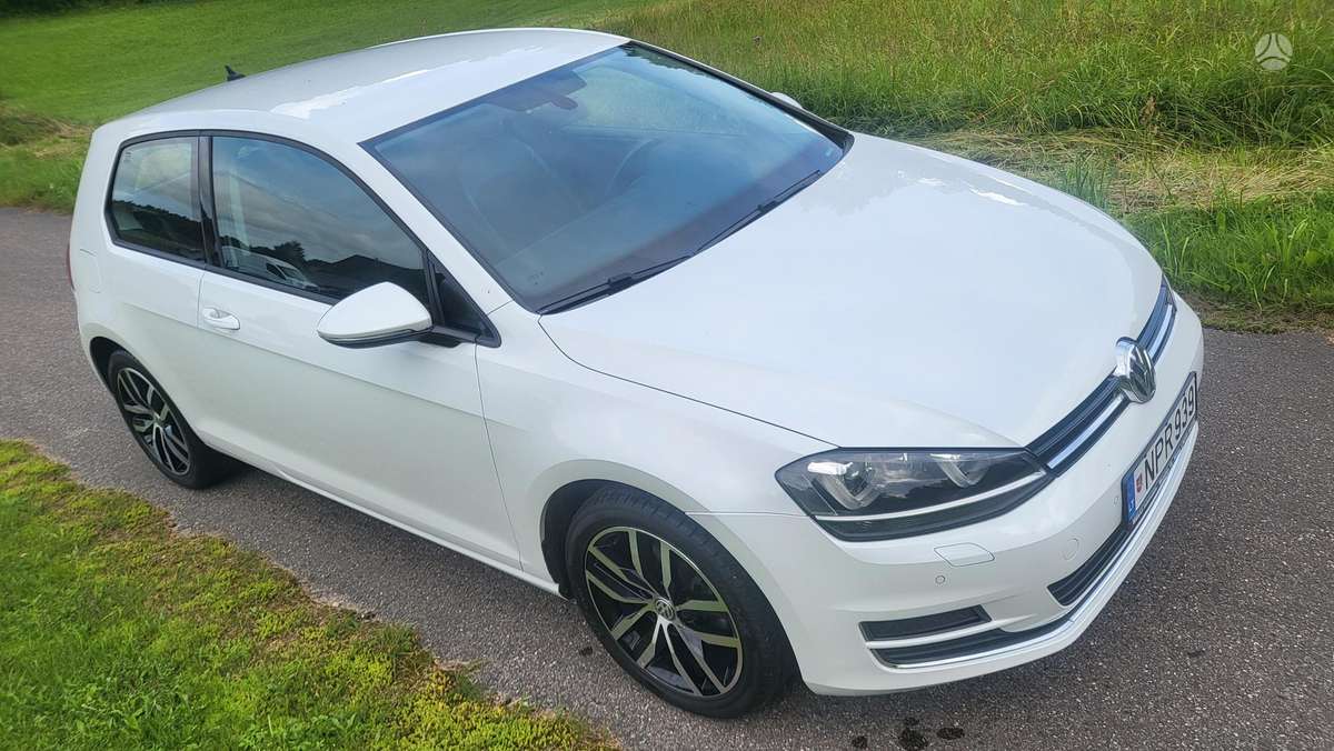 Volkswagen Golf - 4