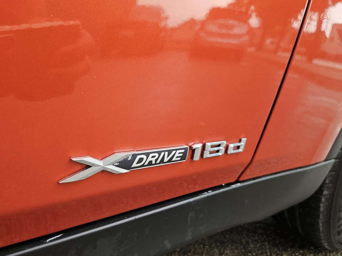 BMW X1, 2.0 l., off-road / crossover