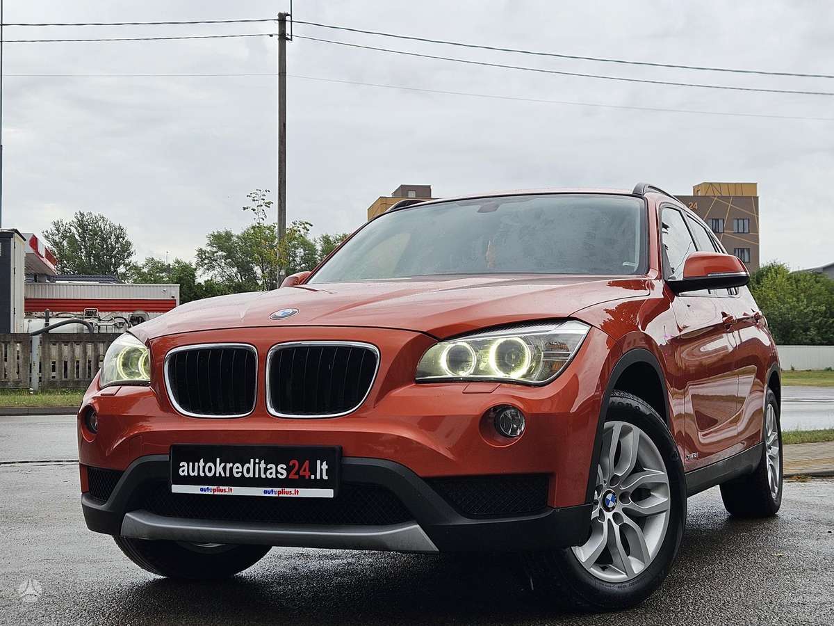 BMW X1, 2.0 l., off-road / crossover