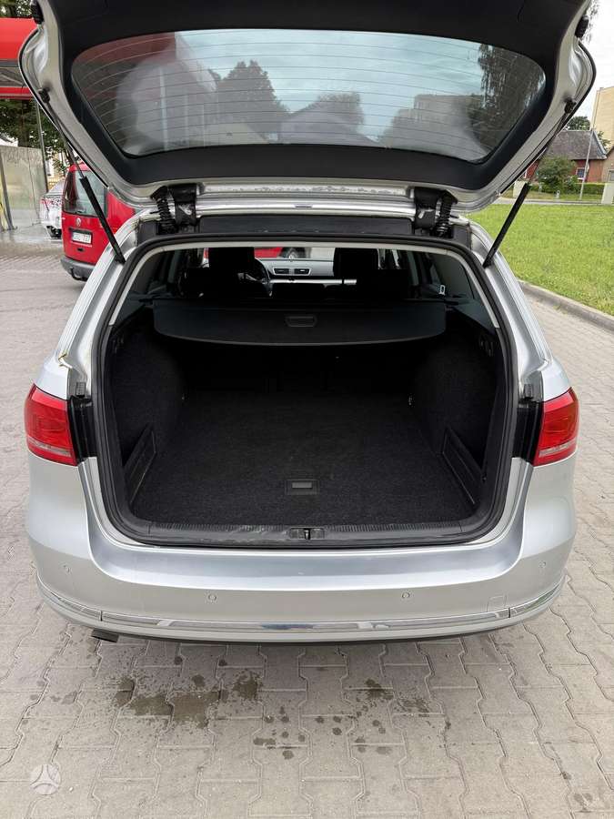 Volkswagen Passat - 9