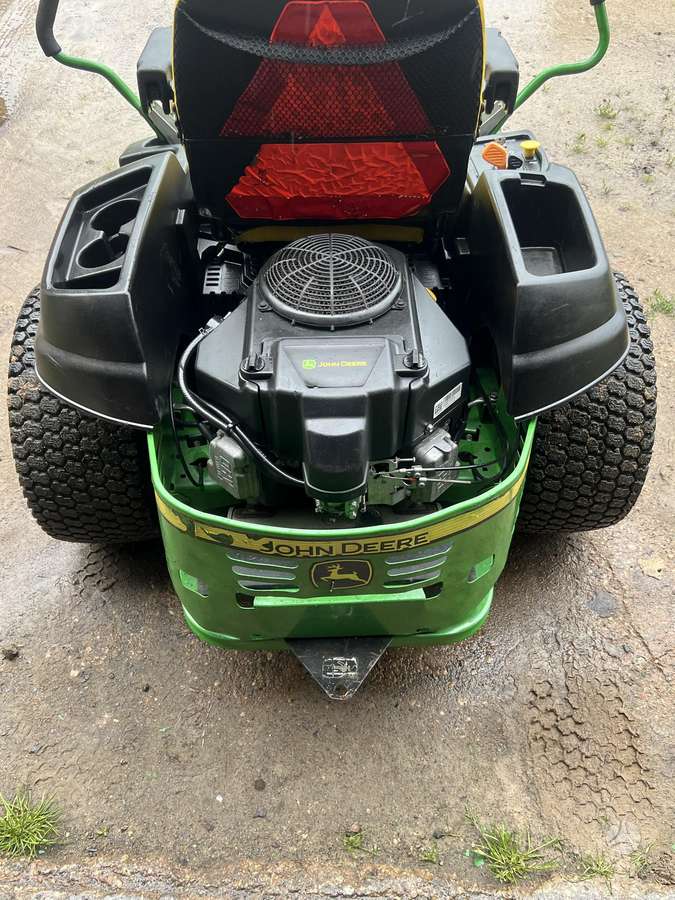 John Deere Z540R, sodo traktoriai