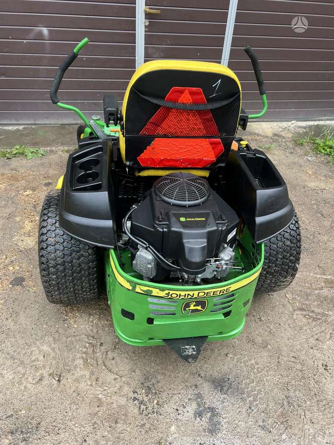 John Deere Z540R, sodo traktoriai