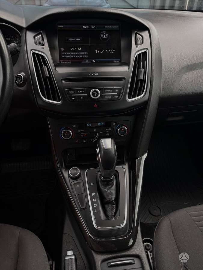 Ford Focus, 1.0 l., Хэтчбек