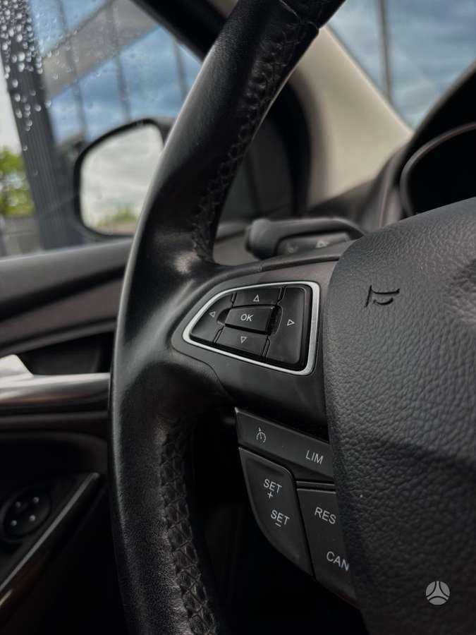 Ford Focus, 1.0 l., hatchback