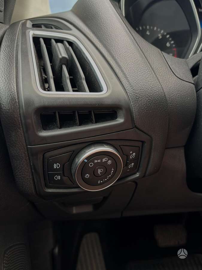 Ford Focus, 1.0 l., Хэтчбек