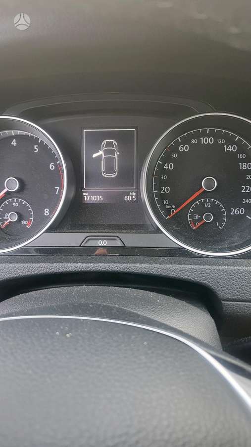 Volkswagen Golf - 12